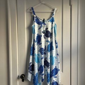 NWT!! Women’s Nauria Blue and White Turtle Print Dress - One Size